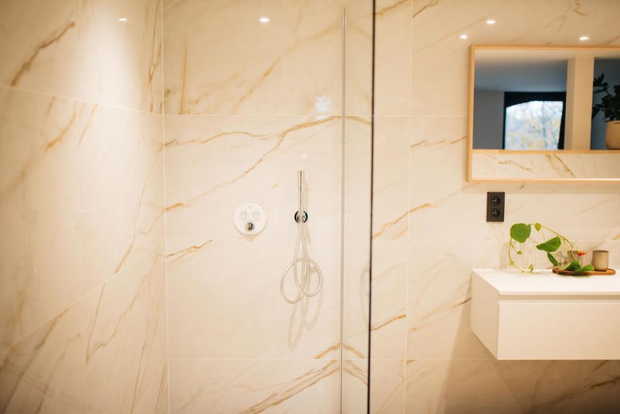 Chambres D'Hotes Eucalyptus Et Glycine เจนวาล ภายนอก รูปภาพ