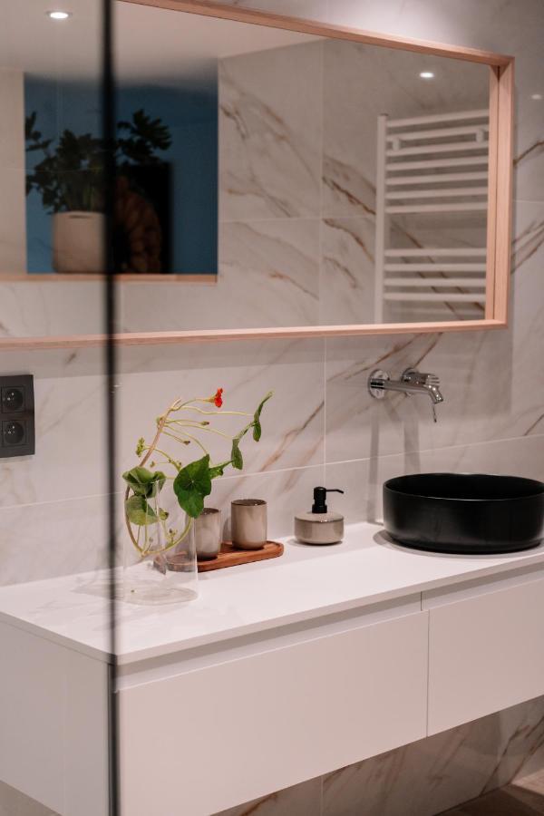 Chambres D'Hotes Eucalyptus Et Glycine เจนวาล ภายนอก รูปภาพ