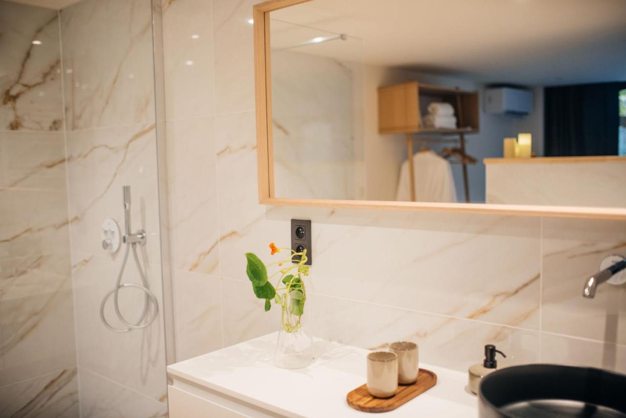 Chambres D'Hotes Eucalyptus Et Glycine เจนวาล ภายนอก รูปภาพ