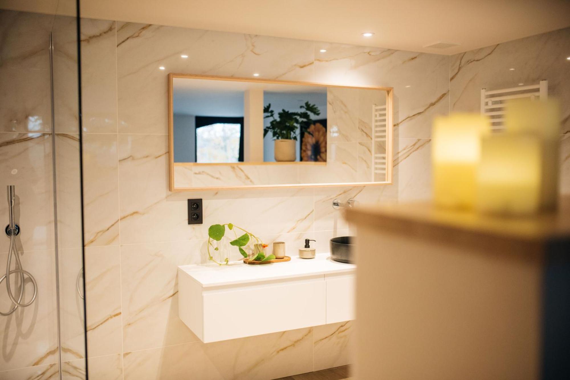 Chambres D'Hotes Eucalyptus Et Glycine เจนวาล ภายนอก รูปภาพ